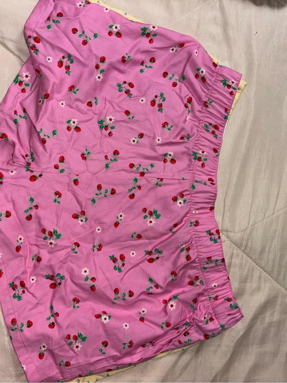 No Boundaries Yellow Floral Button-Front Sleep Shorts - Picture 7 of 7